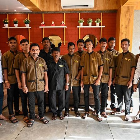 Hotel Adiraj Residency Navi Mumbai Zewnętrze zdjęcie