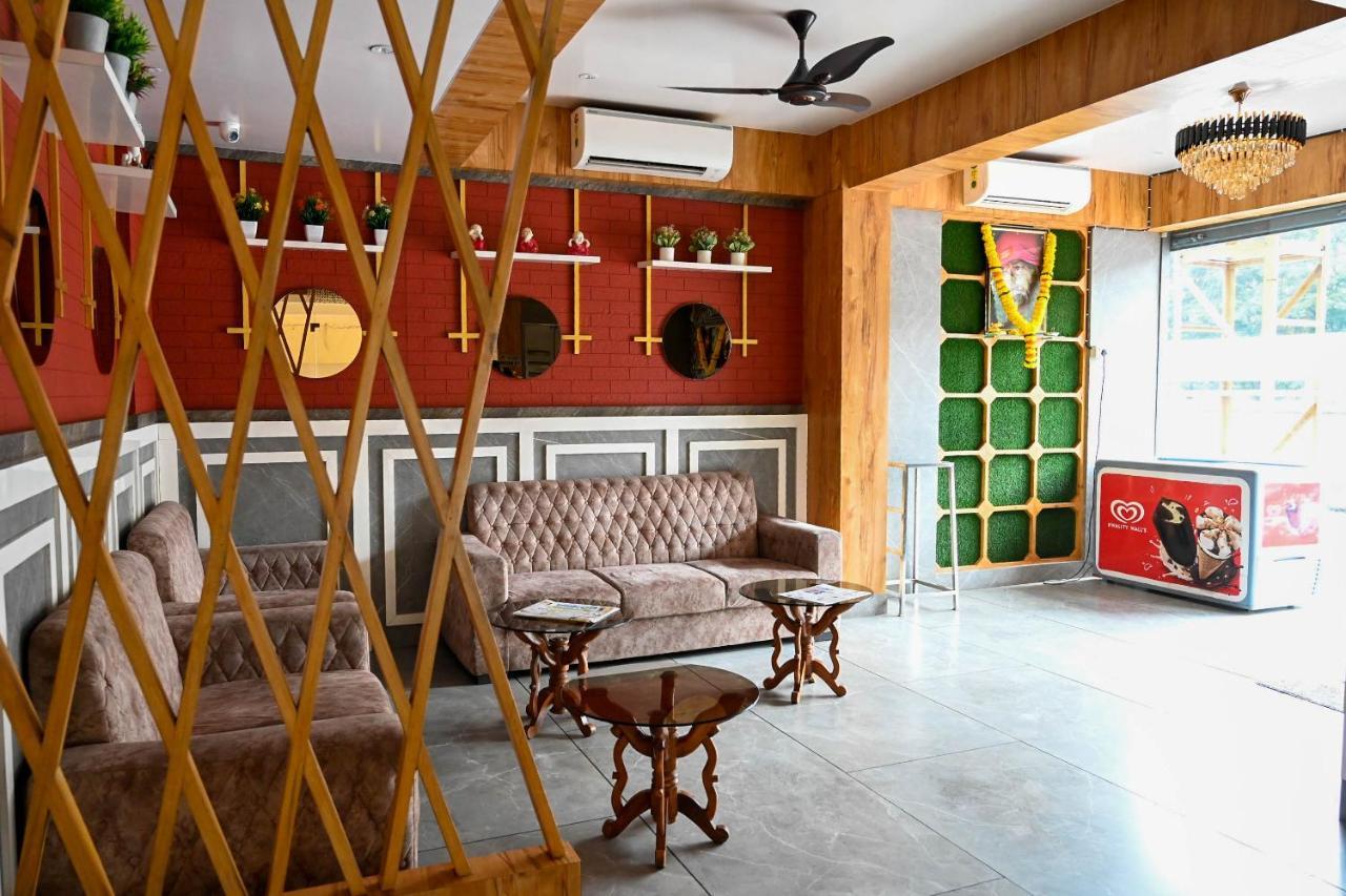 Hotel Adiraj Residency Navi Mumbai Zewnętrze zdjęcie