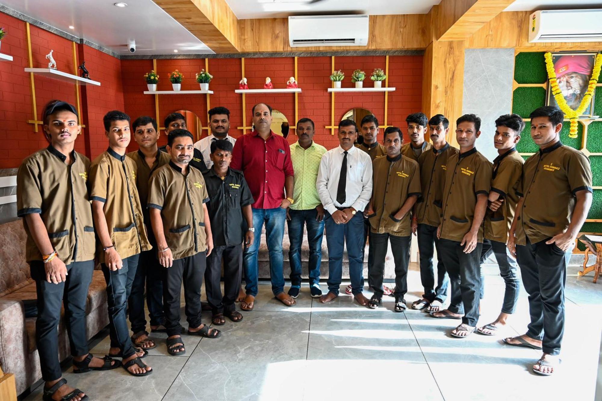 Hotel Adiraj Residency Navi Mumbai Zewnętrze zdjęcie