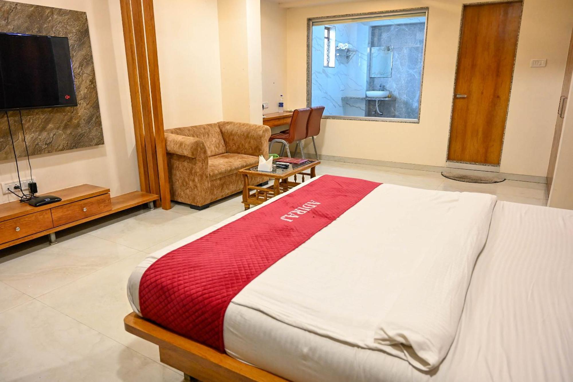 Hotel Adiraj Residency Navi Mumbai Zewnętrze zdjęcie