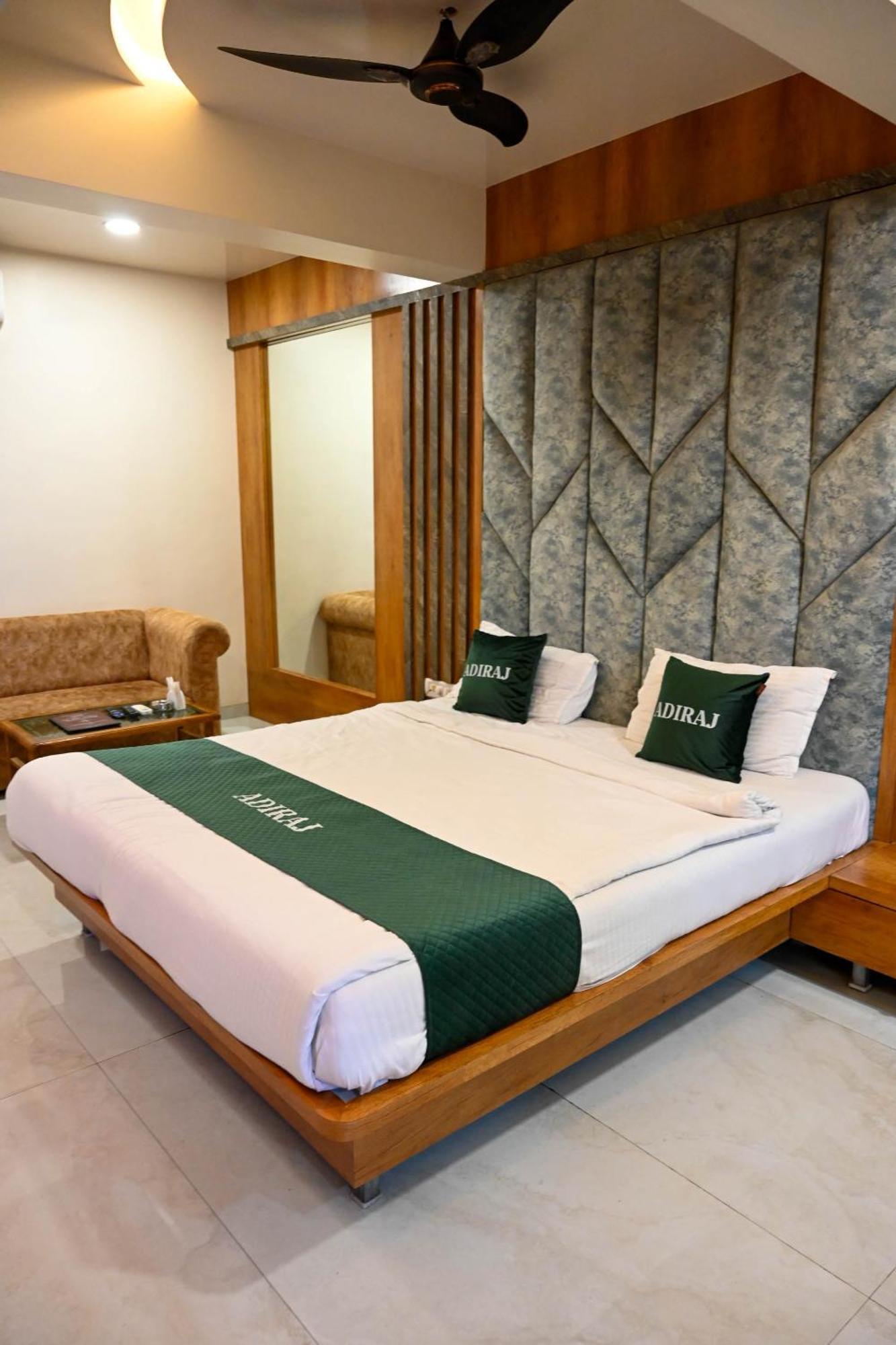 Hotel Adiraj Residency Navi Mumbai Zewnętrze zdjęcie
