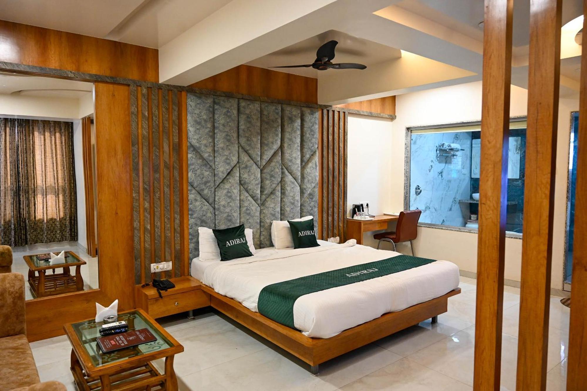 Hotel Adiraj Residency Navi Mumbai Zewnętrze zdjęcie