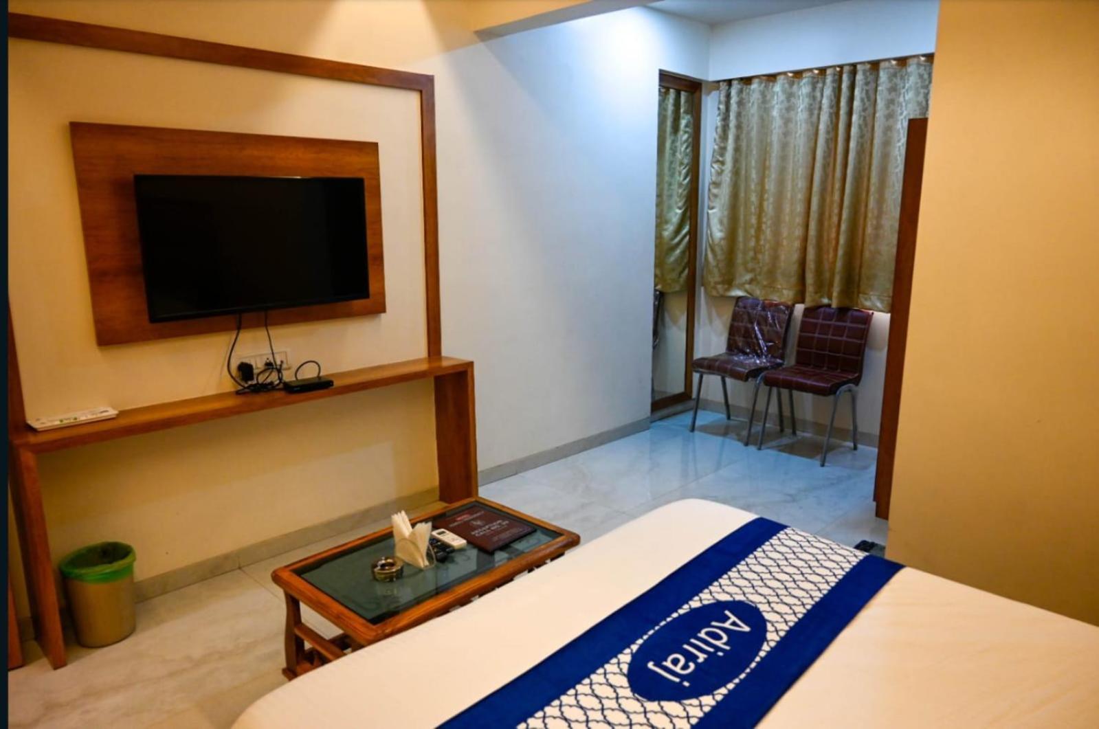 Hotel Adiraj Residency Navi Mumbai Zewnętrze zdjęcie